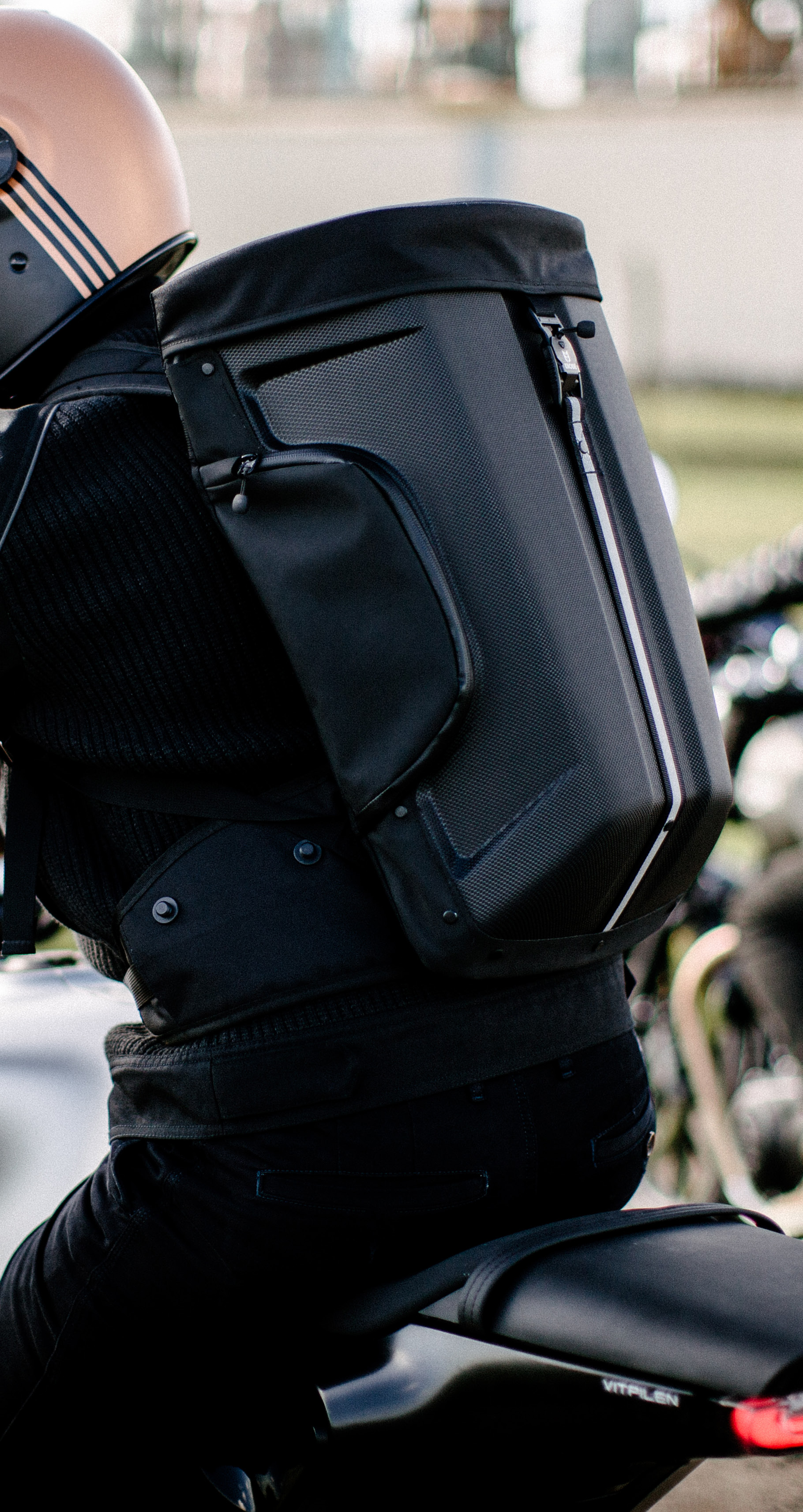 Edore Backpack im Einsatz auf dem Motorrad