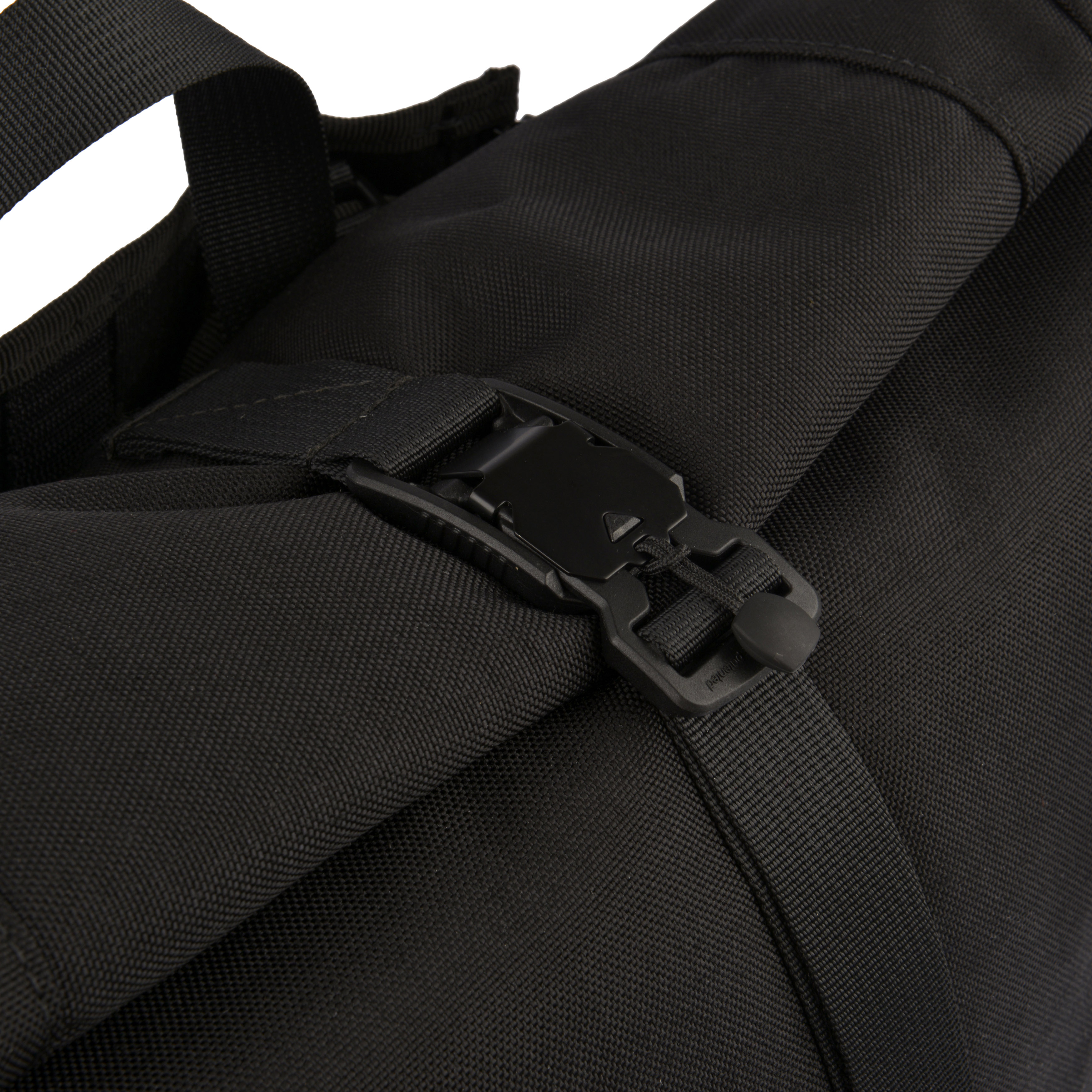 Red Rebain Rucksack Detailansicht mit V-BUCKLE Verschluss