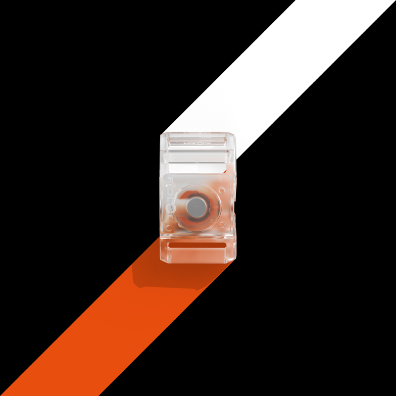 transparency of the SNAP buckle 20 version visualized with different coloured strips behind the buckle