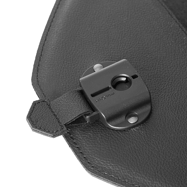 SNAP pull fastener at the motorcycle bag by Roy Rebel