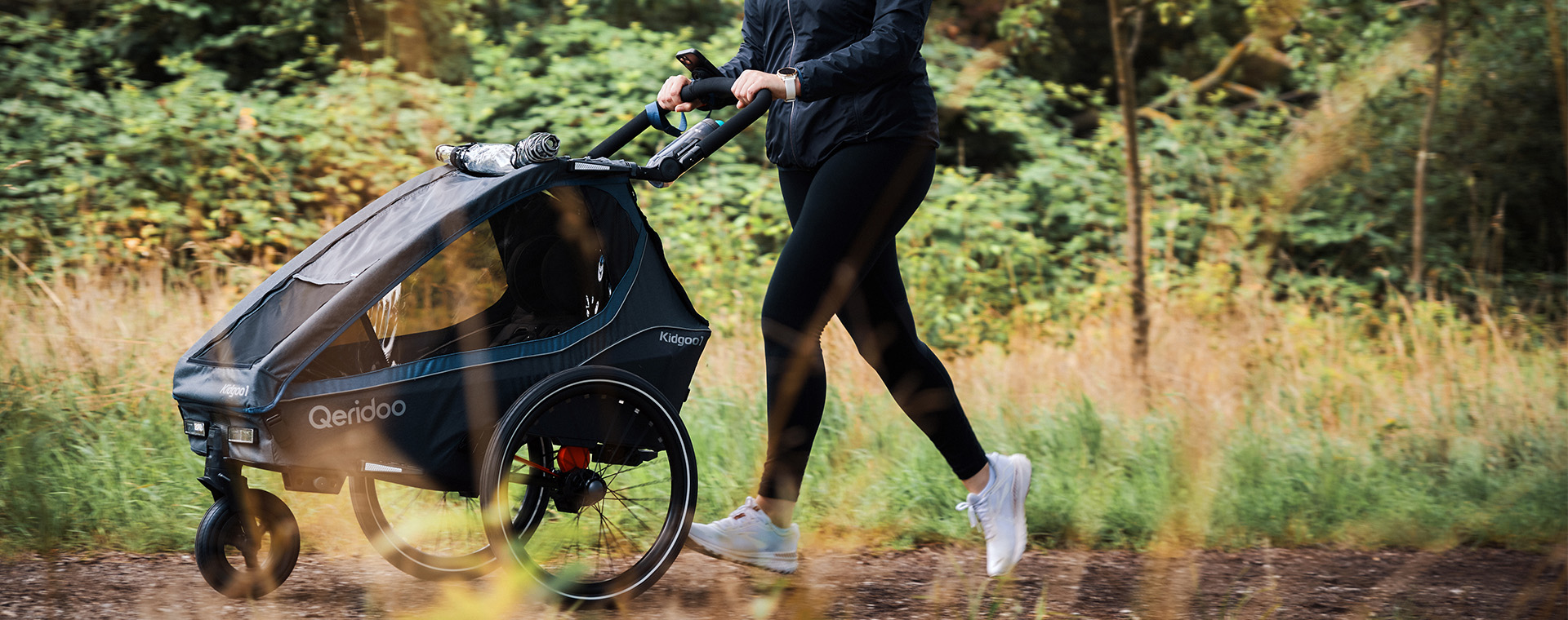 fullsize lifeshot of the Kidgoo1 by Queridoo with FIDLOCK fasteners