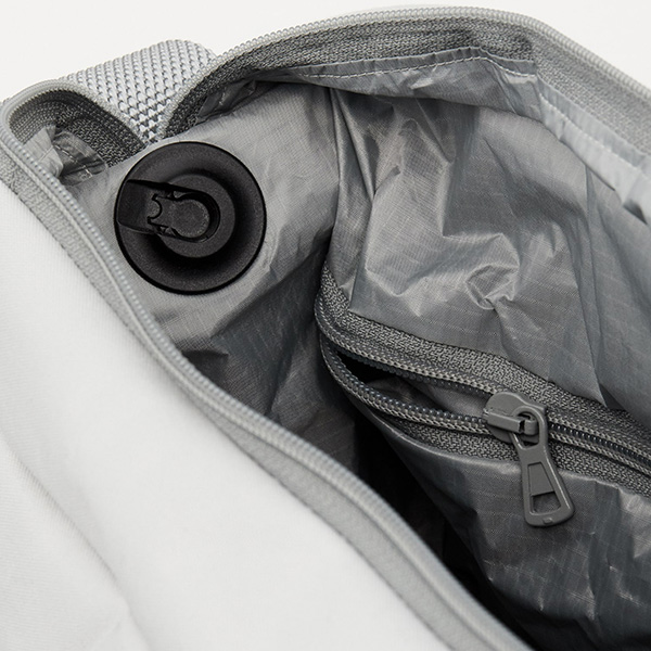 SNAP fastener in dryxx bag