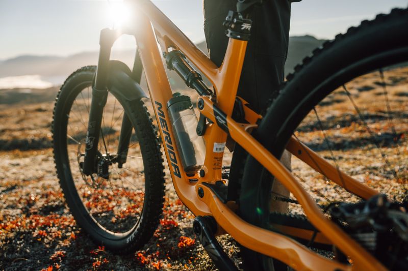 MTB with FIDLOCK bottle