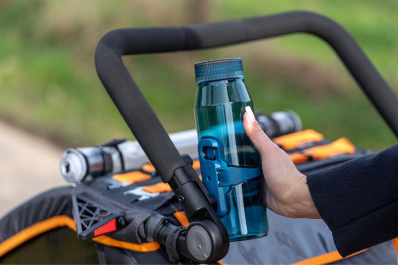 Blue TWIST Bottle on Qeridoo buggy