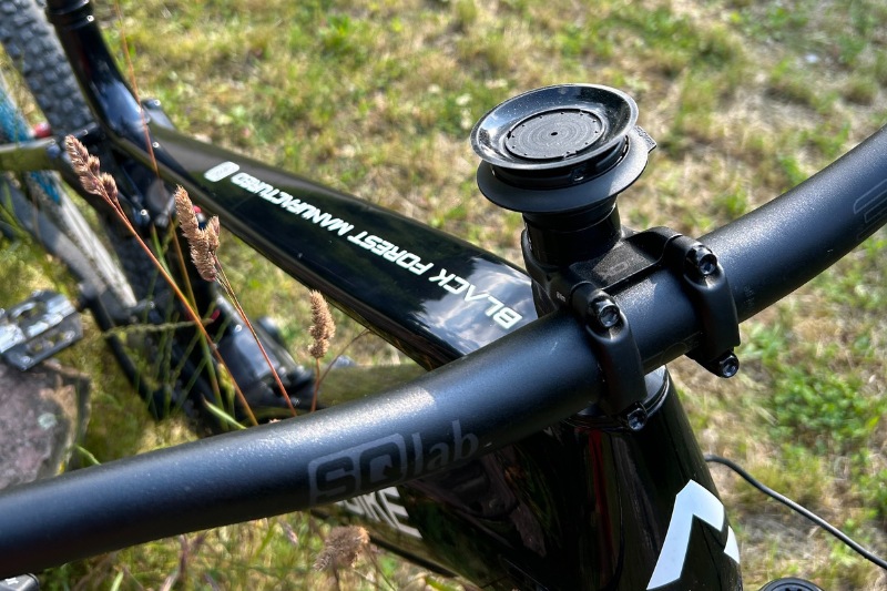 Waldbike Bike with FIDLOCK Vacuum ahead cap