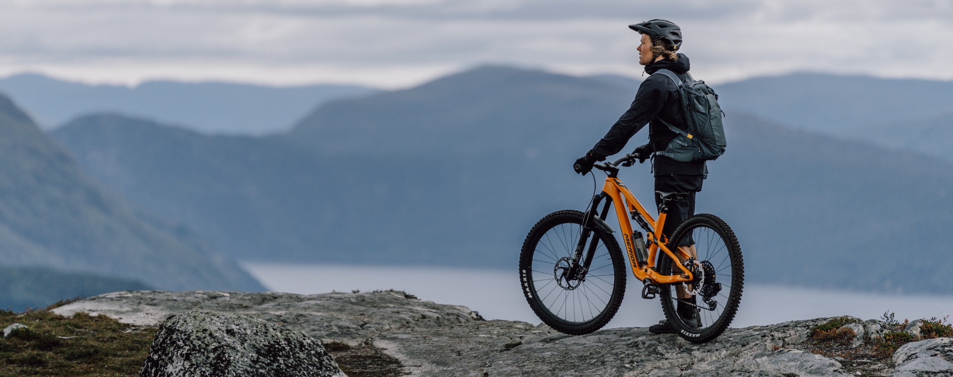 Bike with FIDLOCK Bottle