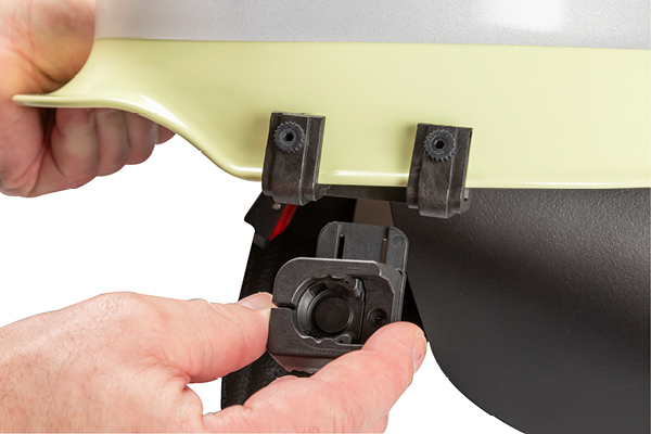 PARASNAP® SNAP-IN 1 Anwendung am Helm Montage