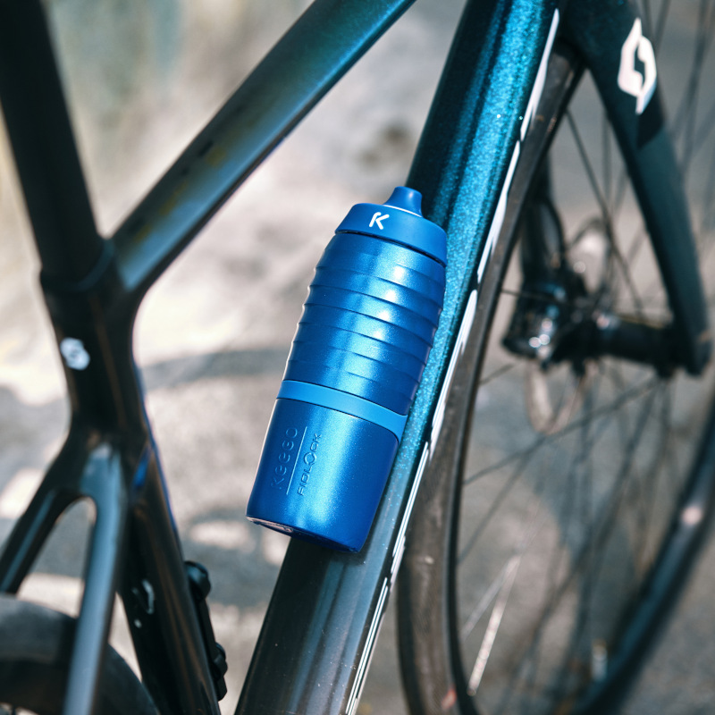 TWIST X KEEGO bottle 600 + bike base