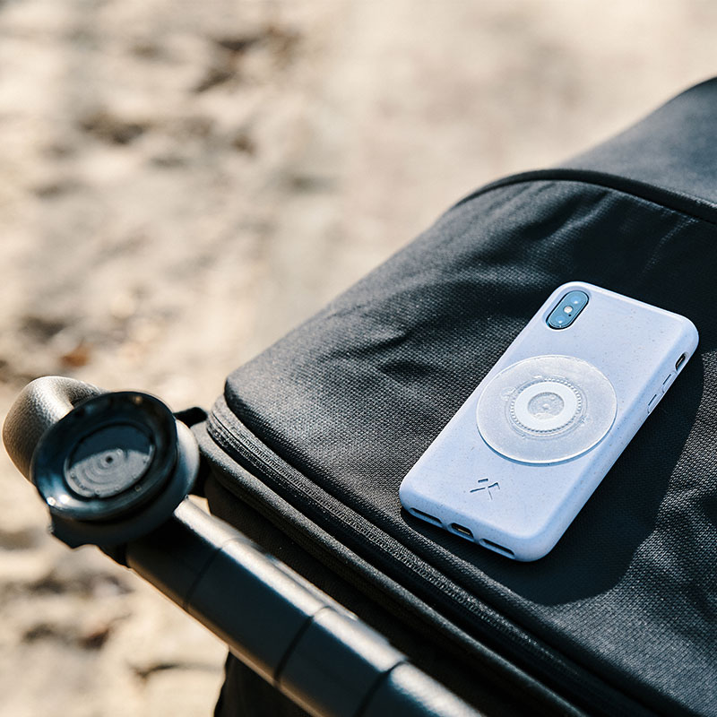FIDLOCK-VACUUM-uni-phone-patch-location-auf-dem-handy-auf-dem-Kinderwagen-clear