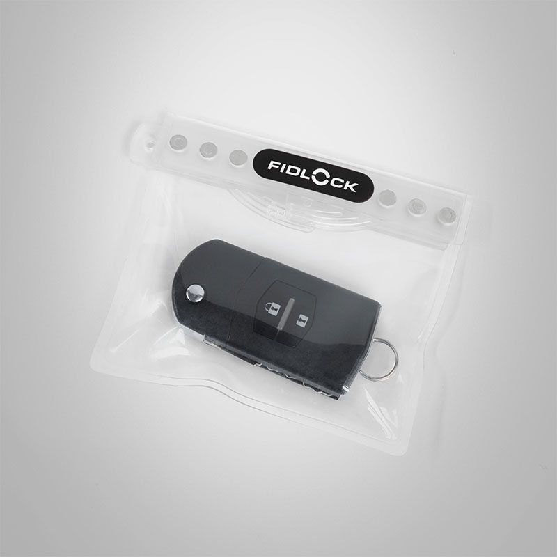 FIDLOCK-HERMETIC-dry-bag-mini-Rendering-closed