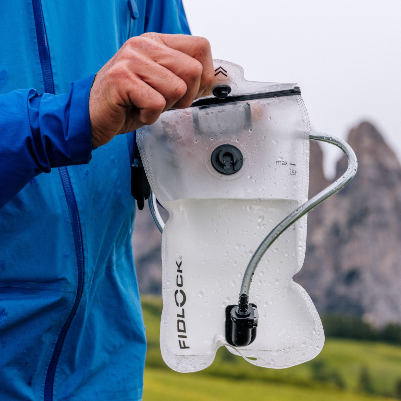 FIDLOCK-HERMETIC-hydration-bladder-Öffnung