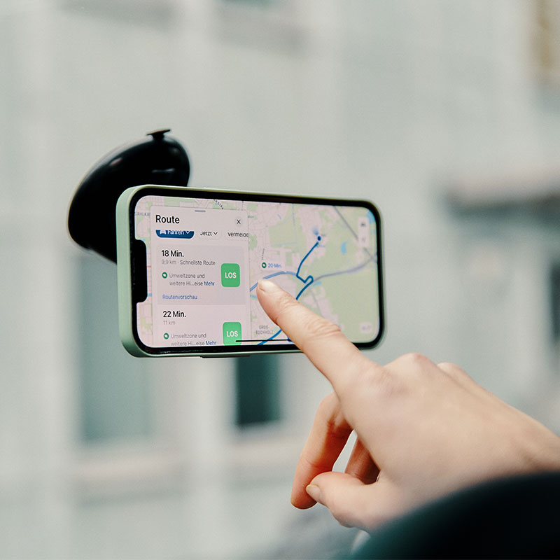 FIDLOCK-VACUUM-car-suction-base-im-Auto-Handy-Navigation