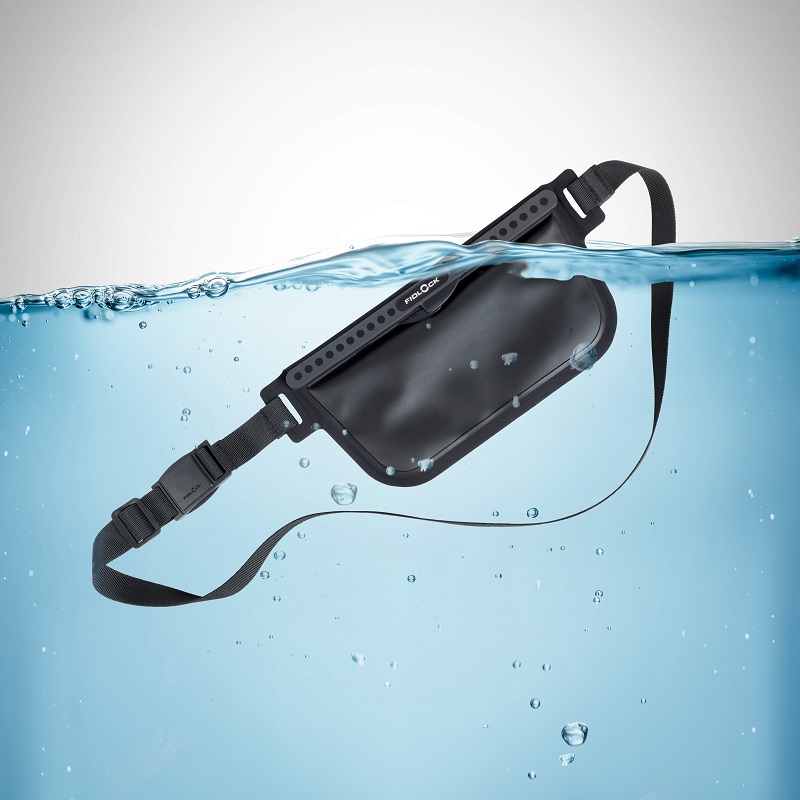 FIDLOCK_HERMETIC_sling-bag-BBB-Rendering-im-Wasser