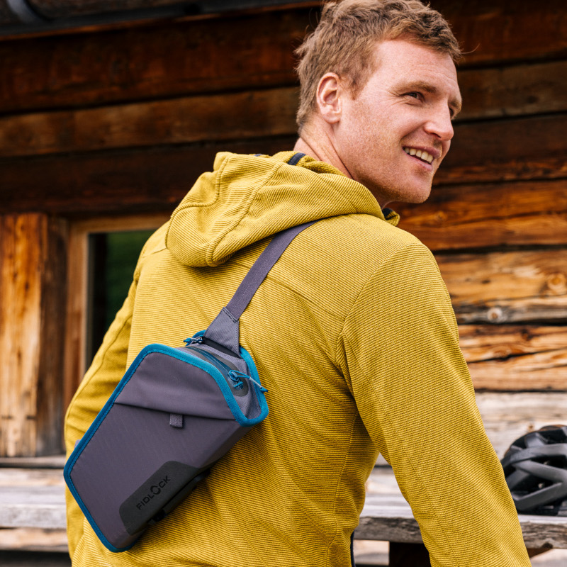 TWIST essential bag 