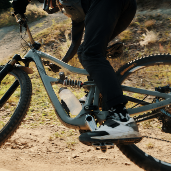TWIST bottle 750 compact + bike base