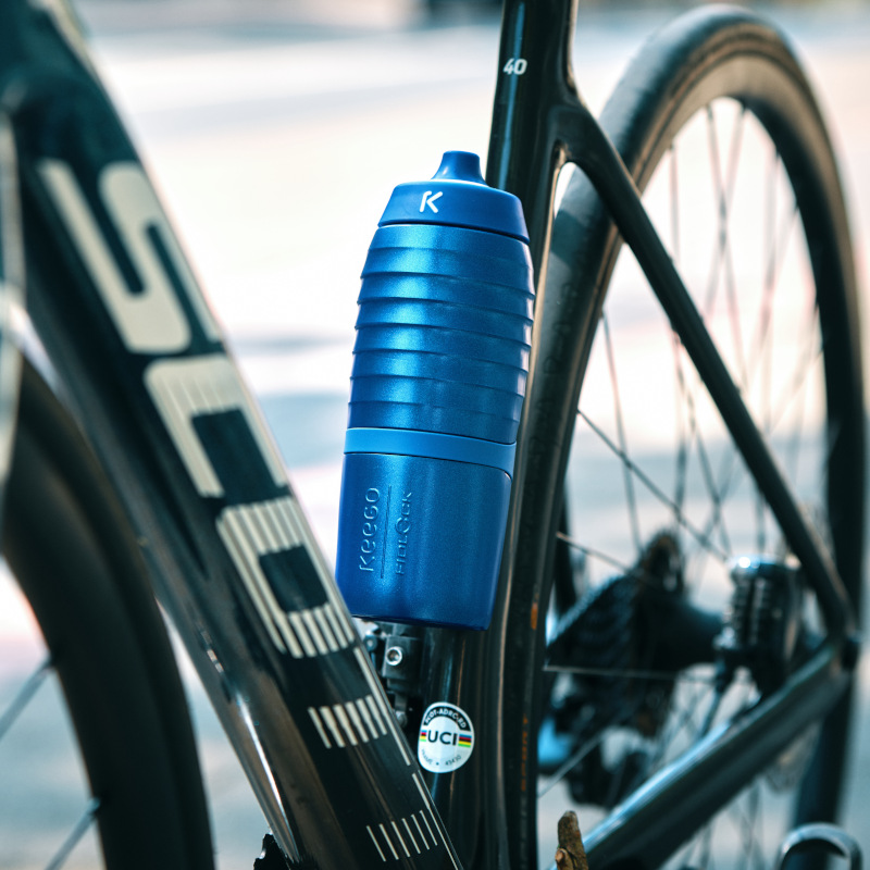 TWIST X KEEGO bottle 600 + bike base